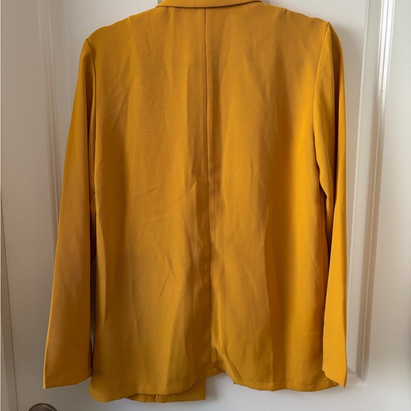 Elodie Golden Blazer - Picture 6 of 6